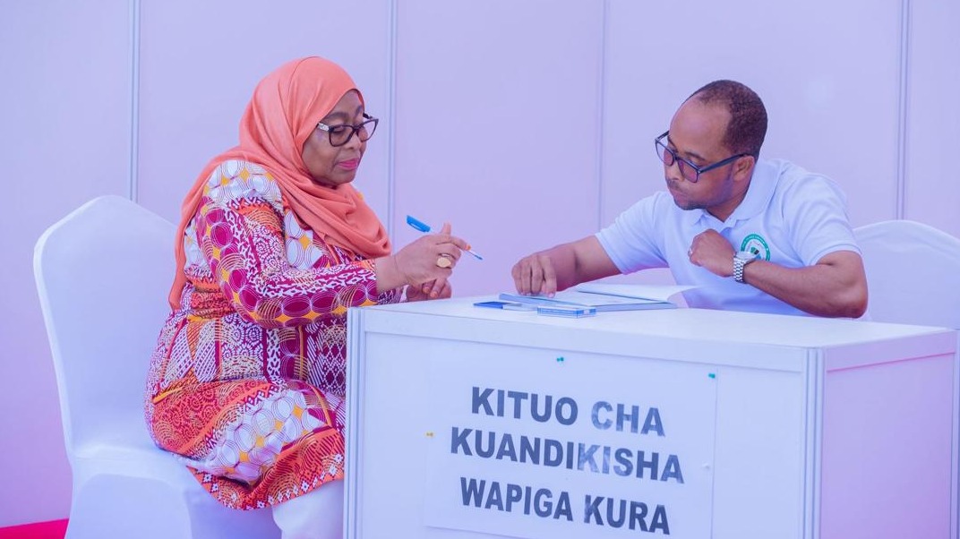 Rais Samia Atoa Rai Watanzania Kujiandikisha Daftari la Wapiga Kura