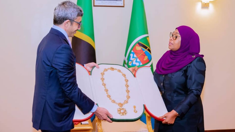 Rais Samia Atunukiwa Medali na Umoja wa Falme za Kiarabu