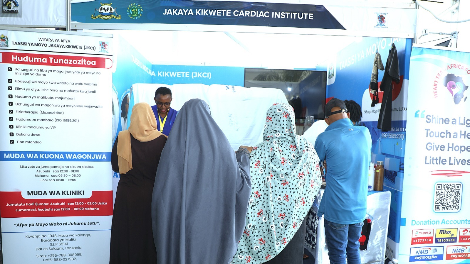 Mhe. Mazrui Aipongeza JKCI kwa Kutoa Huduma Maonesho ya Afya Zanzibar
