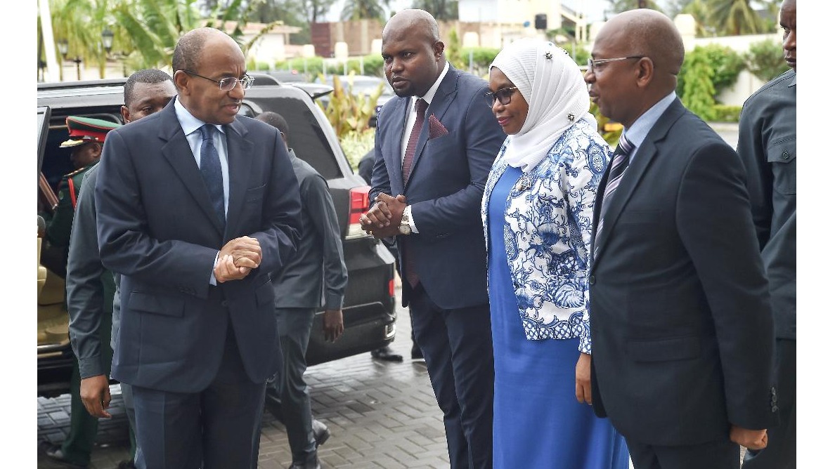 Rais Dkt. Mwinyi Azindua Duru ya Kwanza ya Utoaji wa Vitalu vya Mafuta na Gesi Asilia Zanzibar