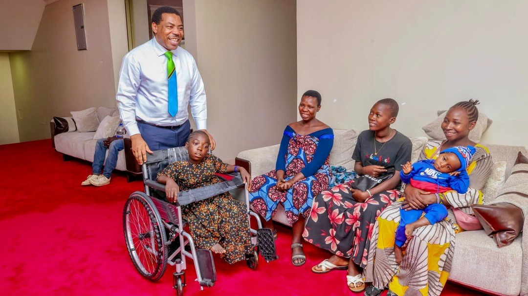 Waziri Mkuu Atimiza Ahadi ya Kumpatia Kitimwendo Helena