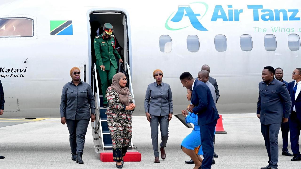 Matukio katika Picha: Rais Samia Awasili Arusha kwa Ziara ya Kikazi